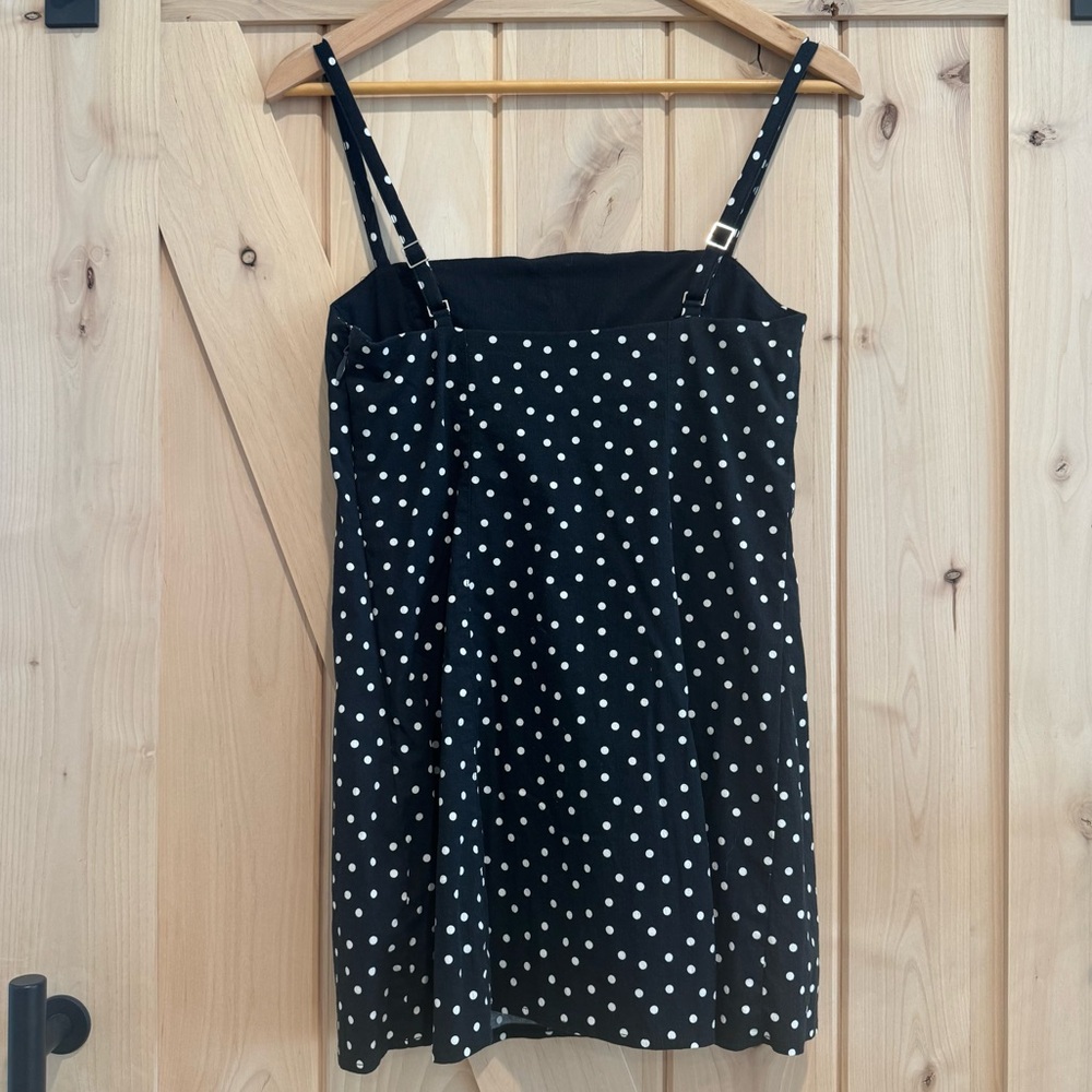 Abercrombie Bra-Free Everyday Skort - Picture 5 of 7